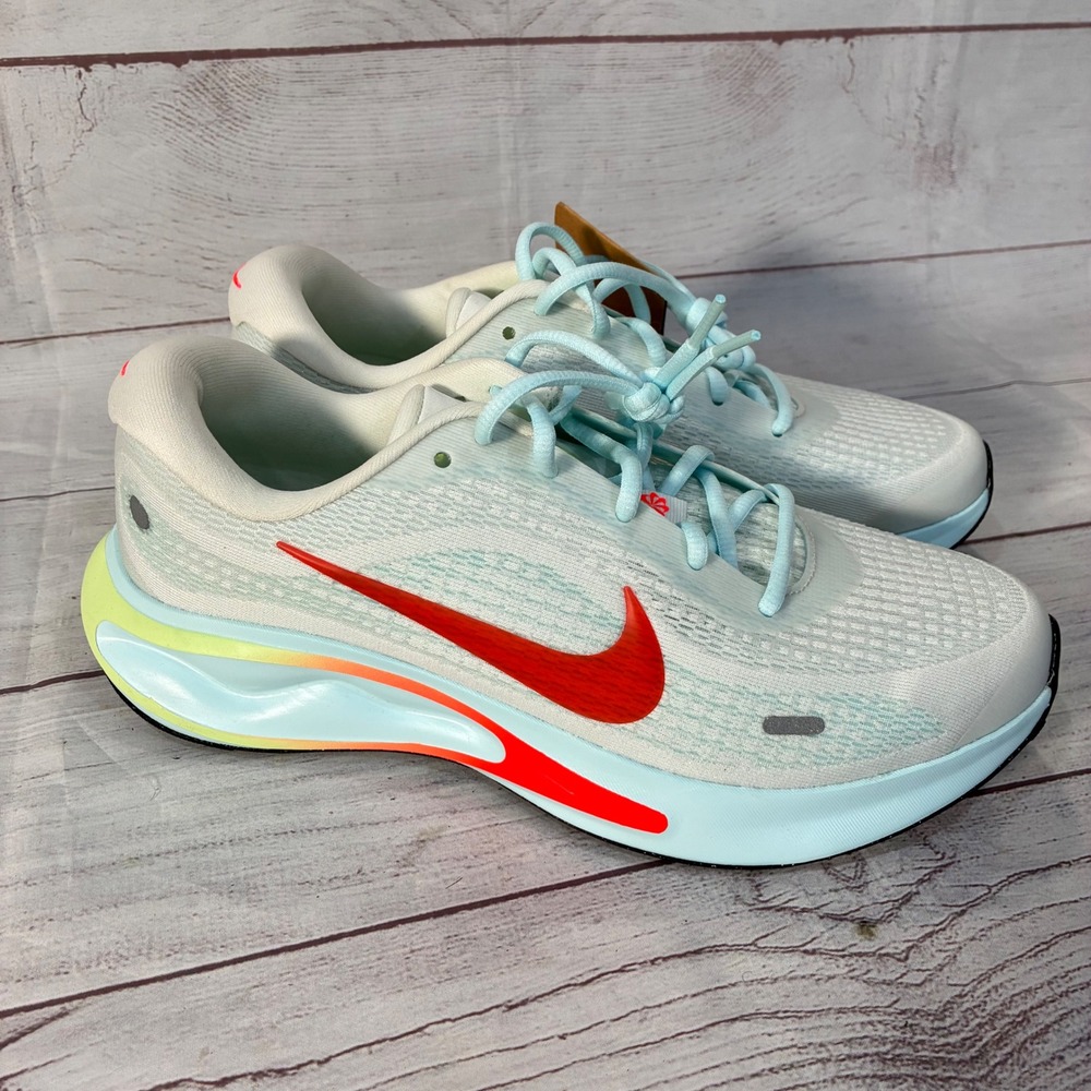 Nike Journey Run Womens 10 Summit White Glacier Blue Bright Crimson FJ7765-101